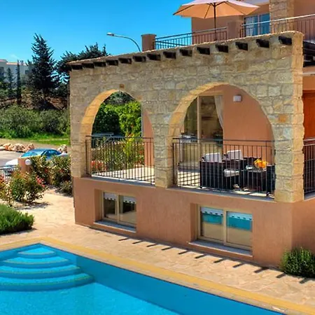 1 Sandy - Heated Pool - Jacuzzi - Private Area - Sea Views