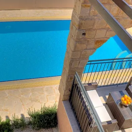 1 Sandy - Heated Pool - Jacuzzi - Private Area - Sea Views * Polis