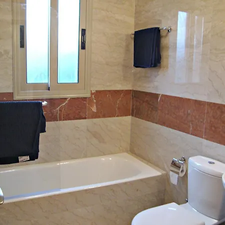 1 Sandy - Heated Pool - Jacuzzi - Private Area - Sea Views Polis