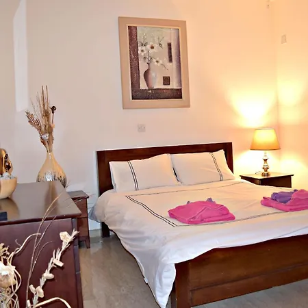 1 Sandy - Heated Pool - Jacuzzi - Private Area - Sea Views