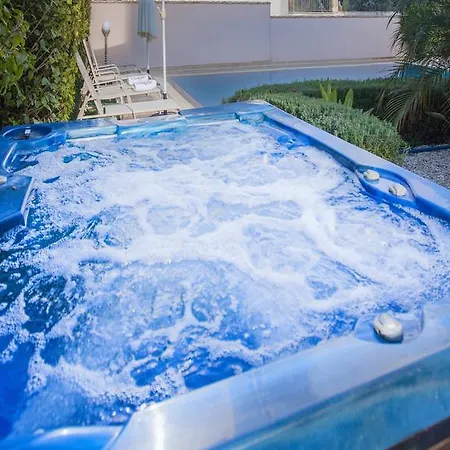 Villa 1 Sandy - Heated Pool - Jacuzzi - Private Area - Sea Views