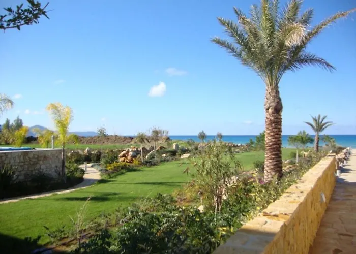 빌라 1 Sandy - Heated Pool - Jacuzzi - Private Area - Sea Views 폴리스