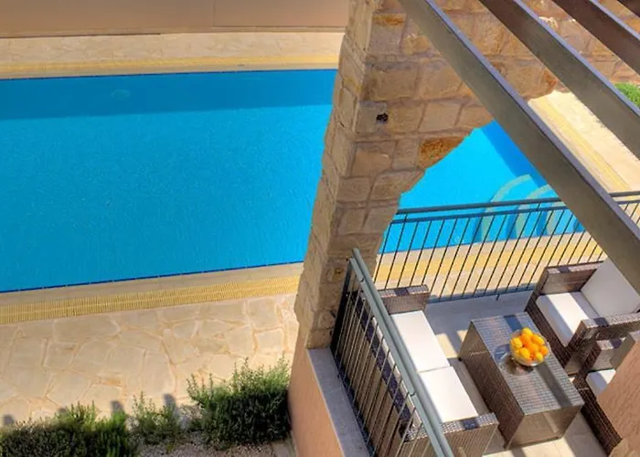 1 Sandy - Heated Pool - Jacuzzi - Private Area - Sea Views * 폴리스