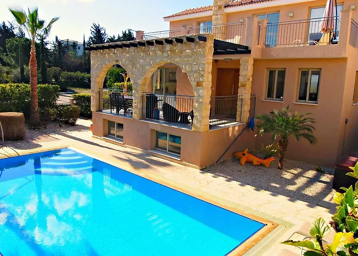 1 Sandy - Heated Pool - Jacuzzi - Private Area - Sea Views *
